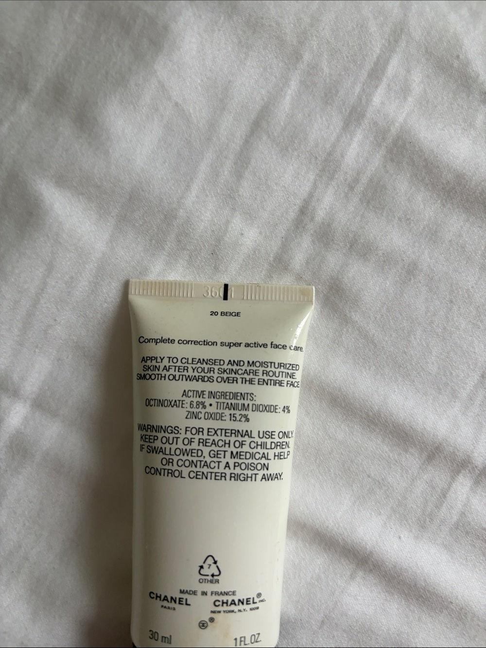 CHANEL CC Cream SPF 50 in 20 Beige - Picture 3 of 3